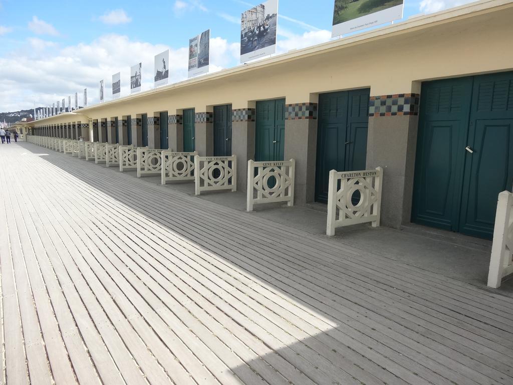 L'Ideal 112 - 85M2, 2 Chambres, Parking & Cabine De Plage Deauville Eksteriør bilde